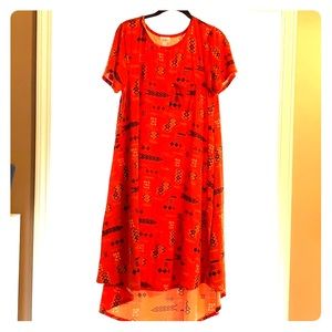 Lularoe Carly medium